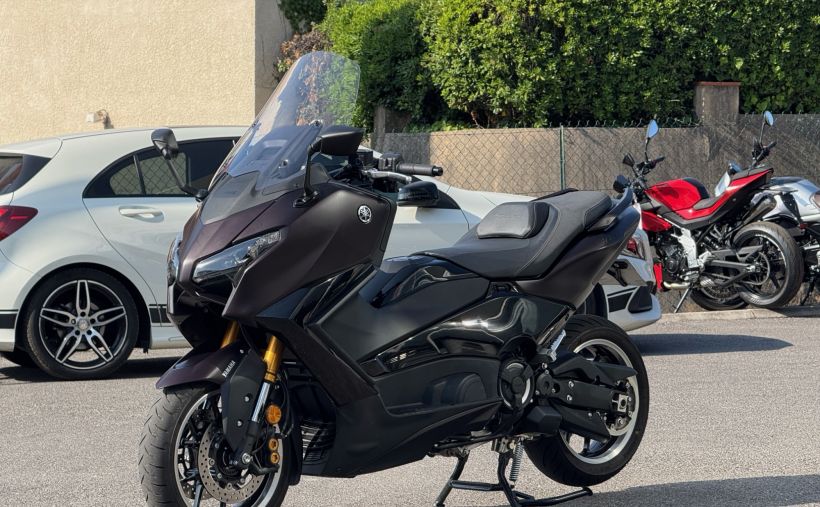 YAMAHA XP T-MAX 560 3