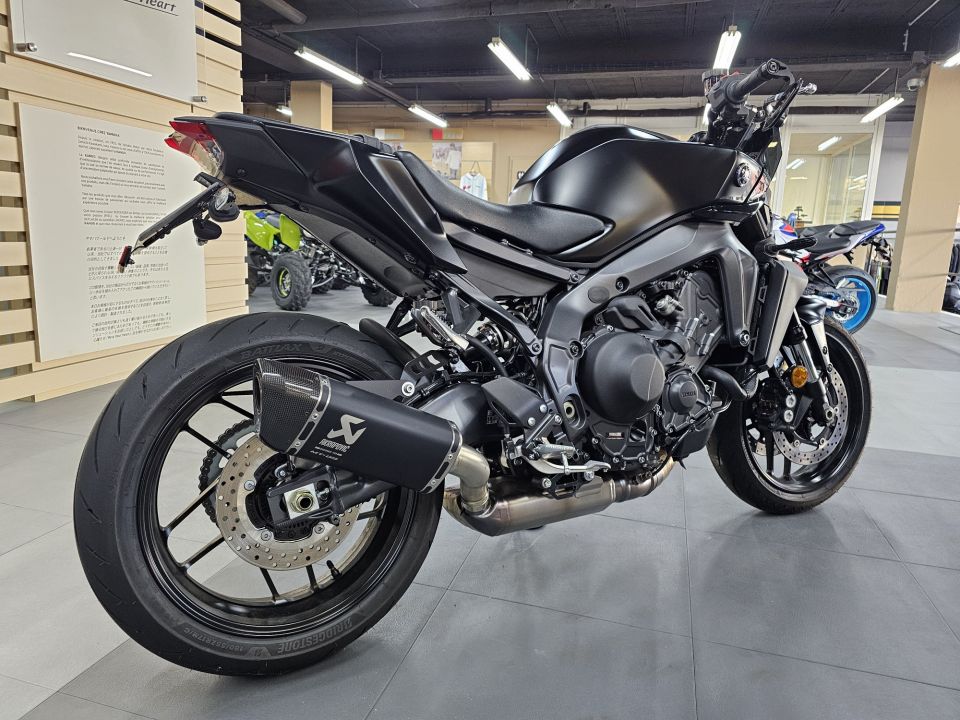 YAMAHA MT-09  Y-AMT 8
