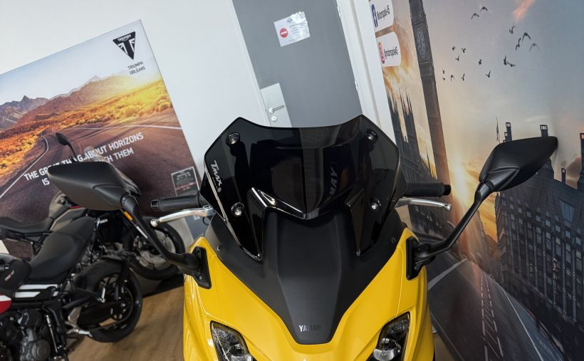 YAMAHA XP T-MAX 560 2