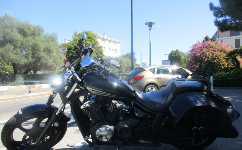 YAMAHA XVS 1300 0
