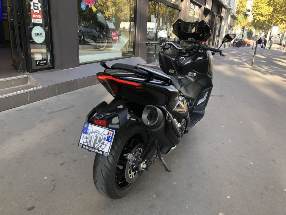 YAMAHA XP T-MAX 560 TECH MAX 10