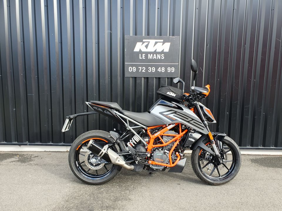 KTM 125 DUKE ABS 0