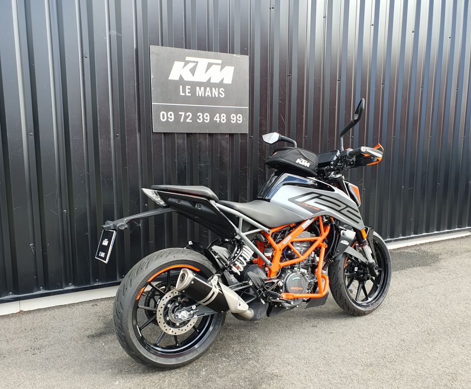 KTM 125 DUKE ABS 20