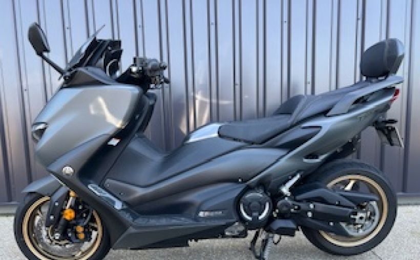 YAMAHA XP T-MAX 560 TECH MAX KAMO 1