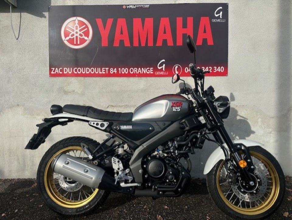 YAMAHA XSR 125 Legacy 0