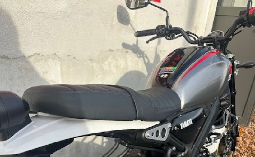 YAMAHA XSR 125 Legacy 2