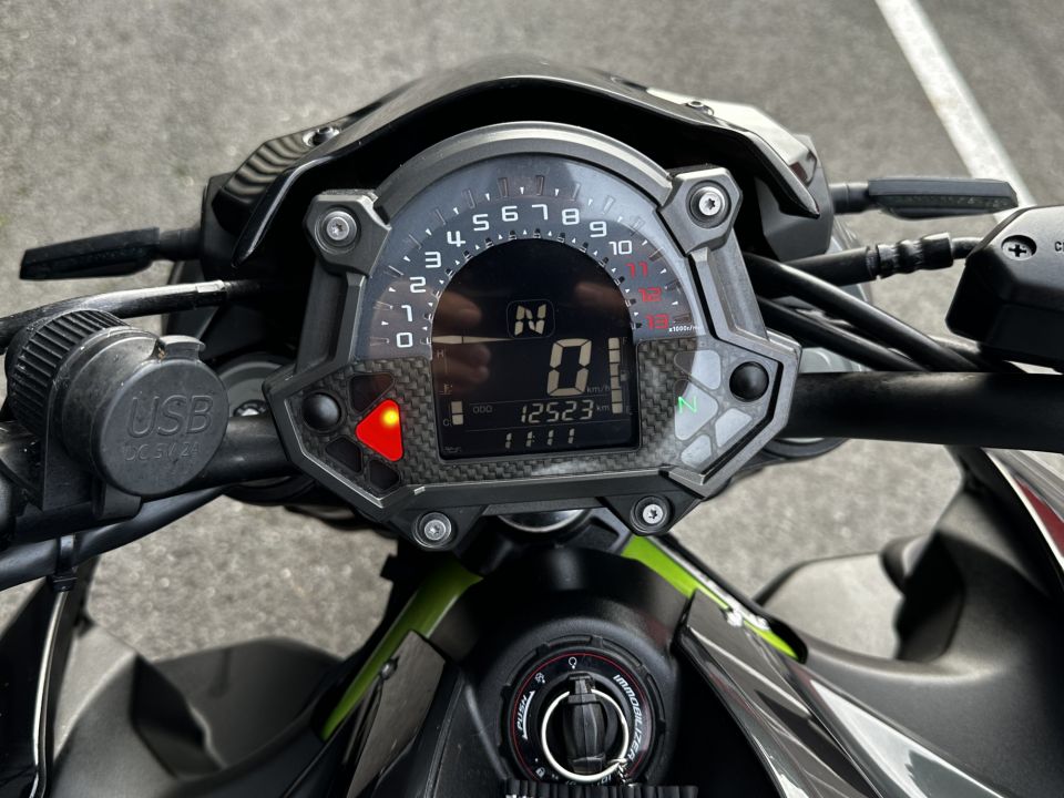 KAWASAKI Z 900 30