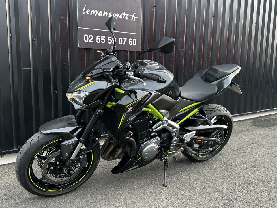 KAWASAKI Z 900 15