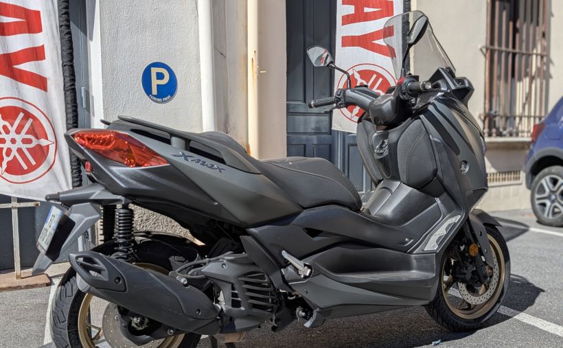 YAMAHA X-MAX 125 TECH MAX 1