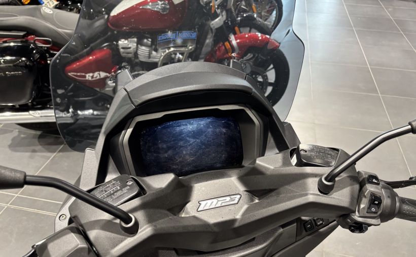 PIAGGIO MP3 400 HPE SPORT ABS ASR 10