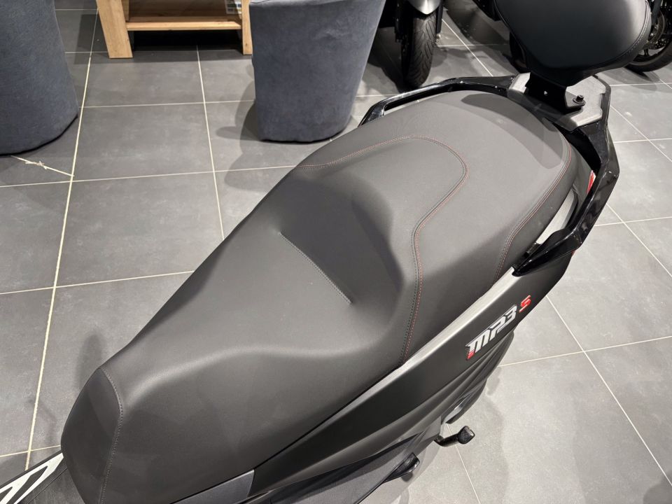 PIAGGIO MP3 400 HPE SPORT ABS ASR 15
