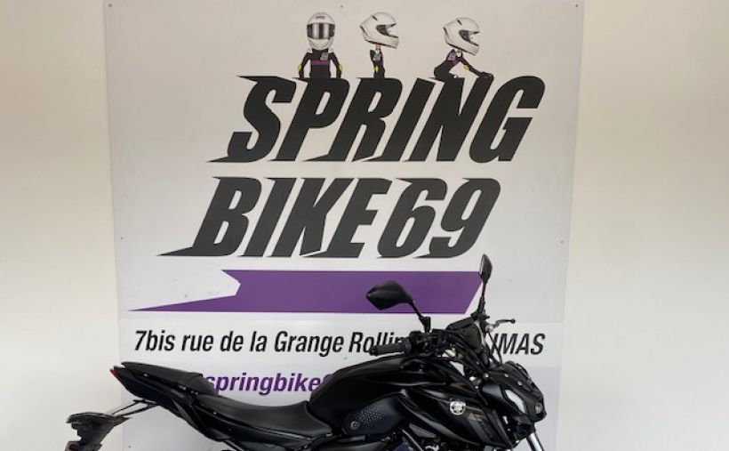 YAMAHA MT-07 (47.5CV) 4