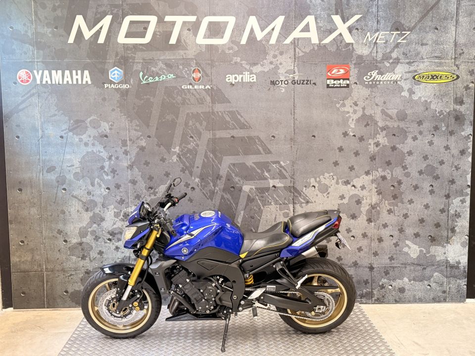YAMAHA FZ8 R 36