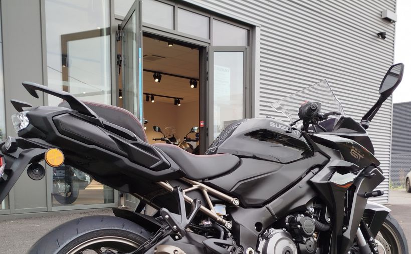 SUZUKI GSX-S 1000 GT 3