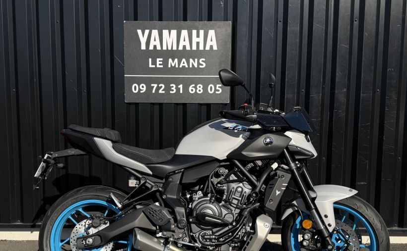 YAMAHA MT-07 5