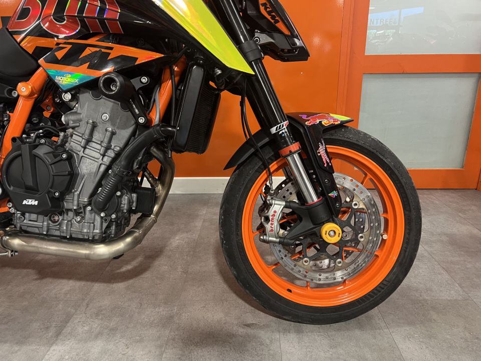 KTM 890 DUKE R 20