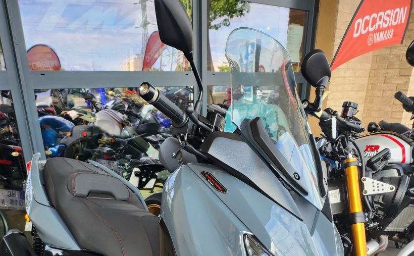 YAMAHA XMAX 300 Tech Max 0