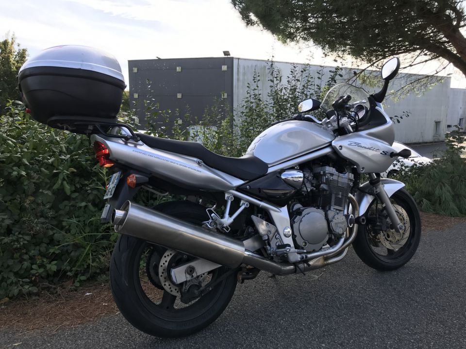 SUZUKI GSF 600 S BANDIT 4