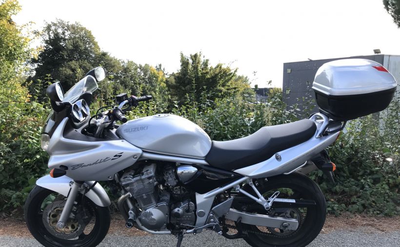 SUZUKI GSF 600 S BANDIT 8