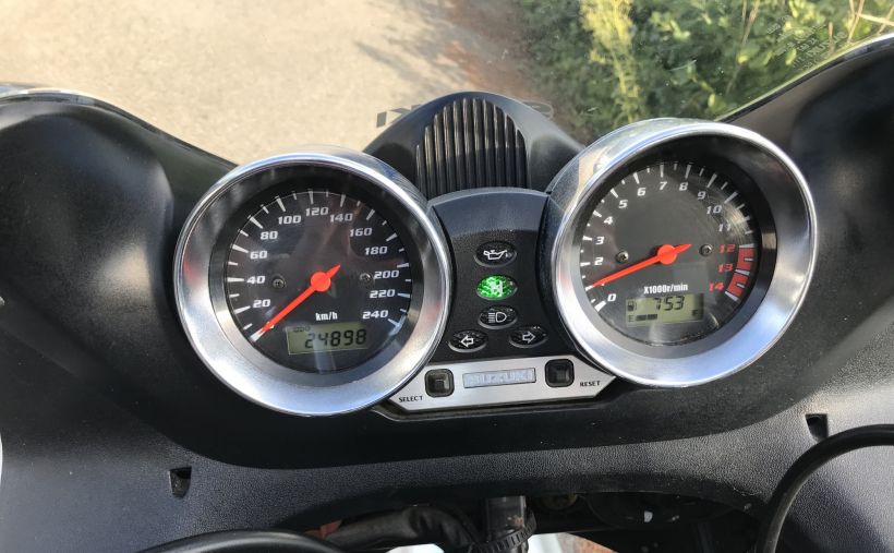SUZUKI GSF 600 S BANDIT 20