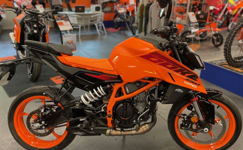 KTM 390 DUKE ABS 0