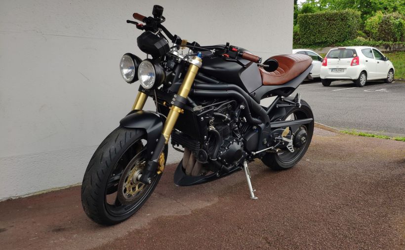 TRIUMPH SPEED TRIPLE 1050 1