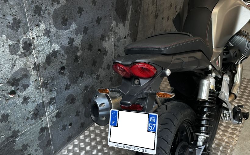 MOTO GUZZI V85 TT 850 2
