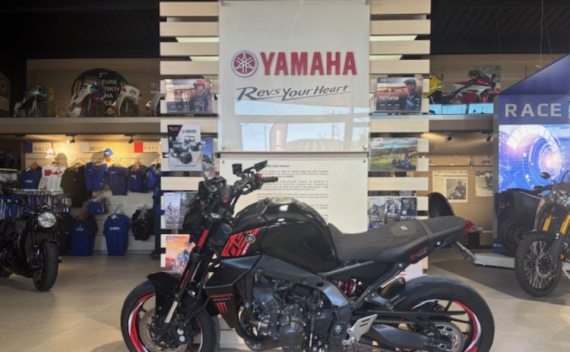 YAMAHA MT-09 TECH BLACK 142€/MOIS* +DE 4800€ D'EQUIPEMENT GTIE 12 MOIS 4