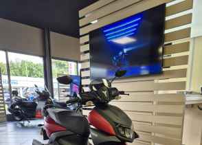 YAMAHA RayZR 125 - 2024