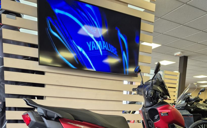 YAMAHA RayZR 125 1