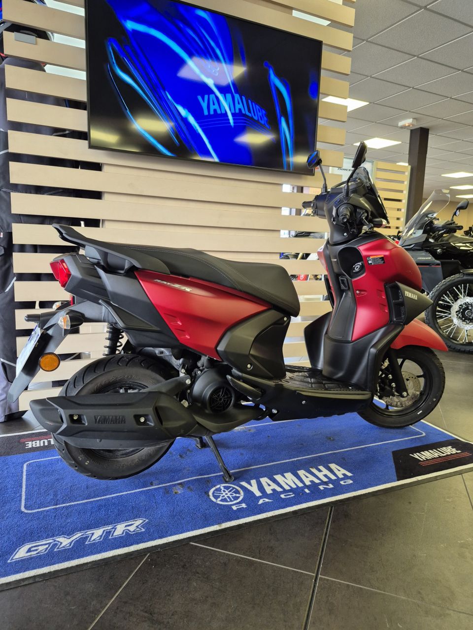 YAMAHA RayZR 125 2