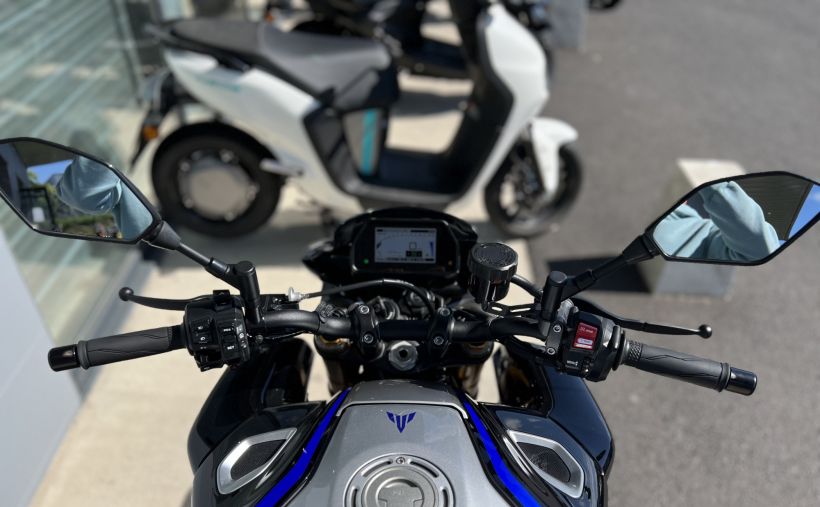 YAMAHA MT-10 SP 6