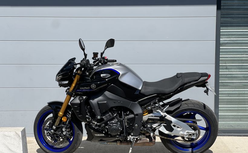YAMAHA MT-10 SP 3