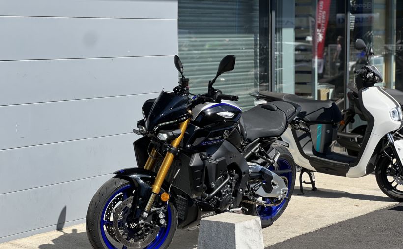 YAMAHA MT-10 SP 4