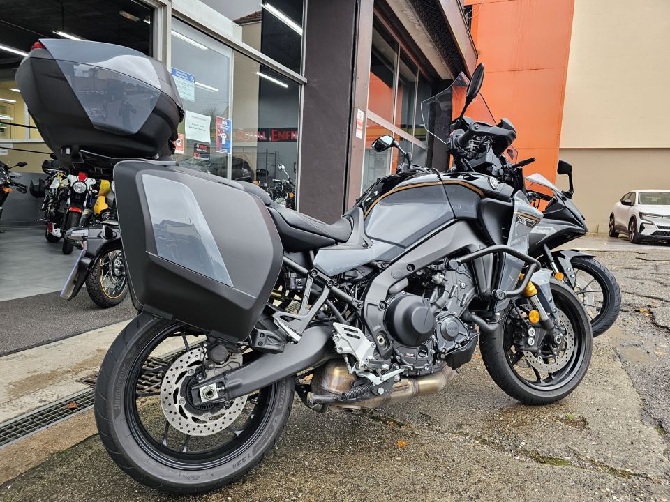 YAMAHA TRACER 9 GT+ 8