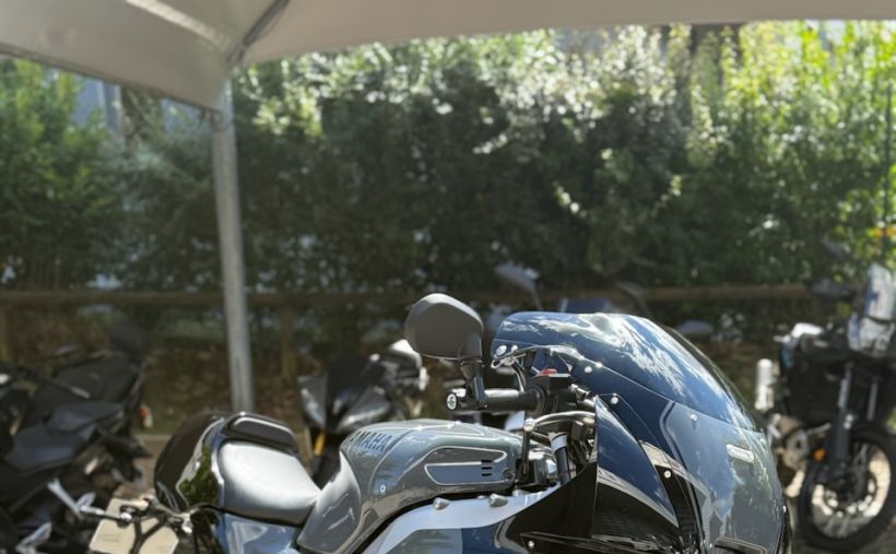 YAMAHA XSR 900 GP 1