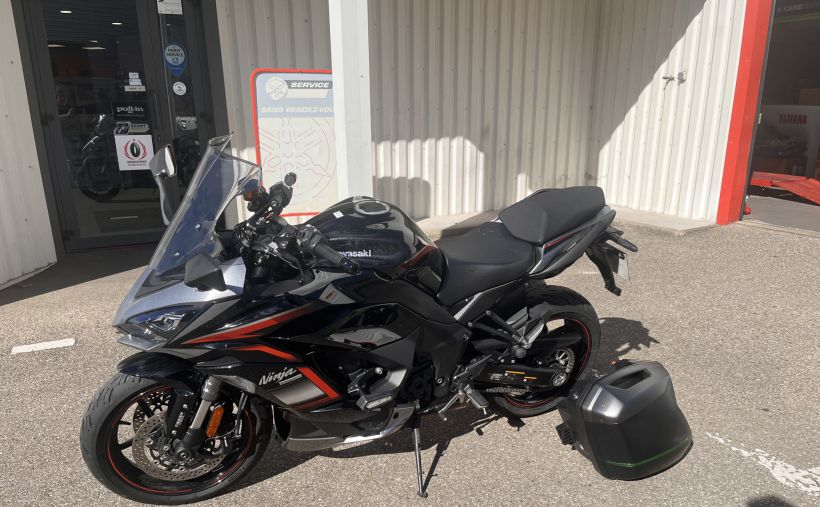 KAWASAKI NINJA 1000 SX 3