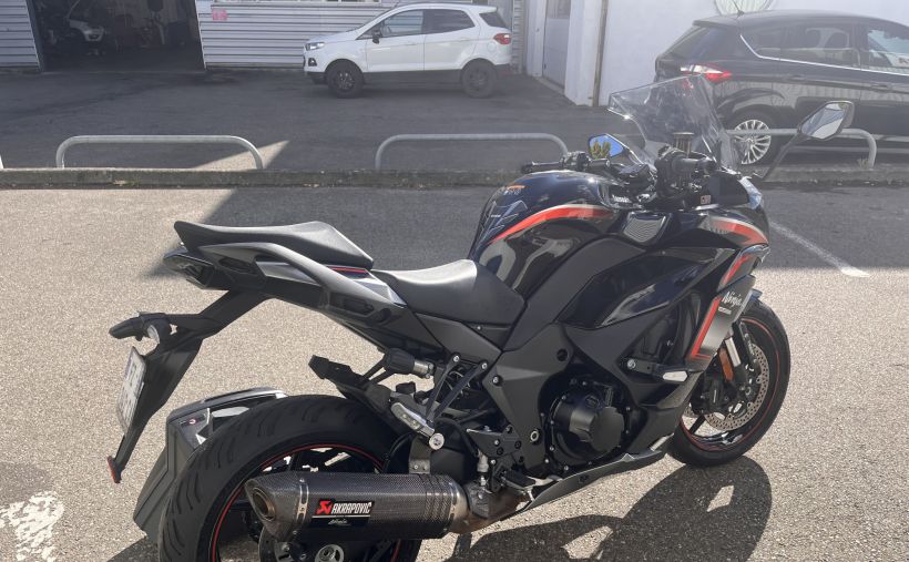 KAWASAKI NINJA 1000 SX 6