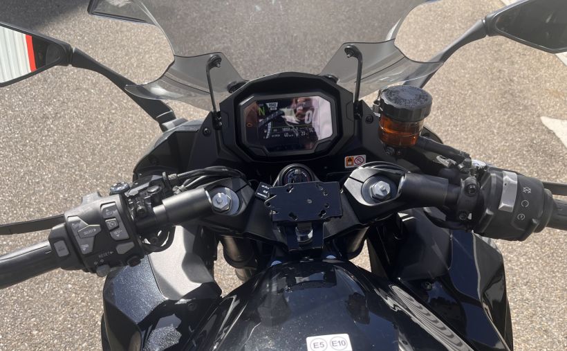KAWASAKI NINJA 1000 SX 12