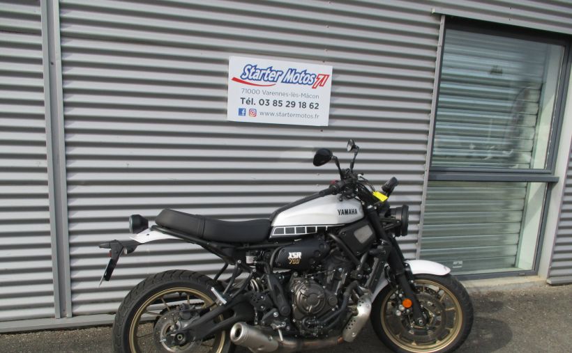 YAMAHA XSR 700 LEGACY 1