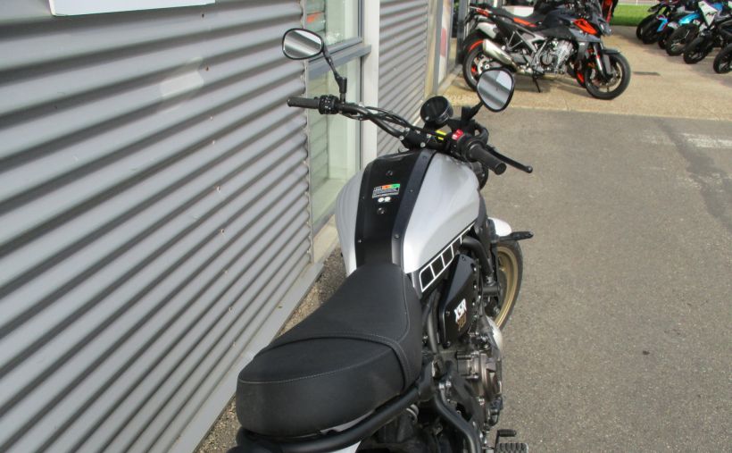 YAMAHA XSR 700 LEGACY 2