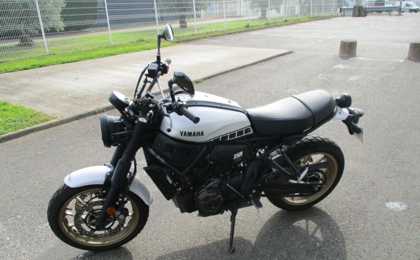 YAMAHA XSR 700 LEGACY 3