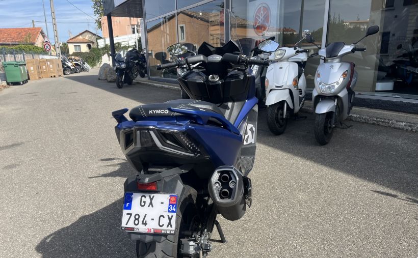 KYMCO AK 550 4