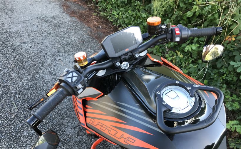 KTM 1290 SUPER DUKE R 12