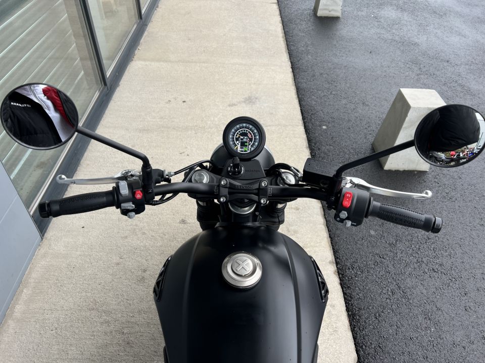 BRIXTON MOTORCYCLES CROMWELL 1200 6