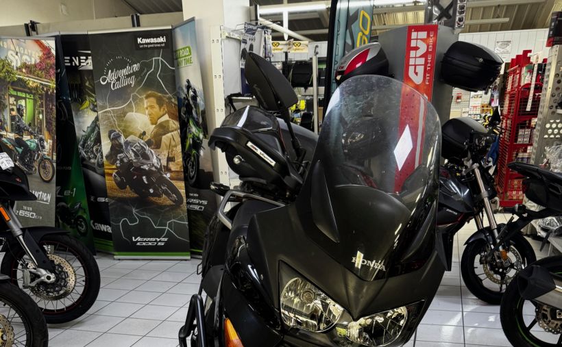 HONDA VARADERO 1000 9