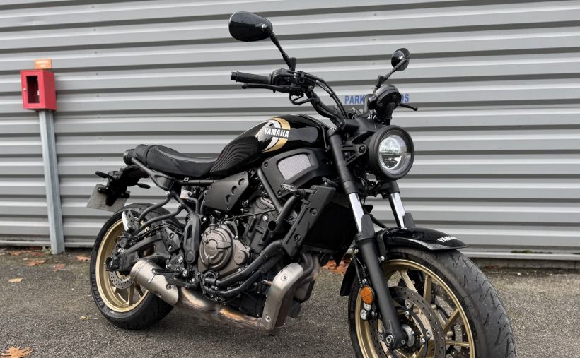YAMAHA XSR 700 0