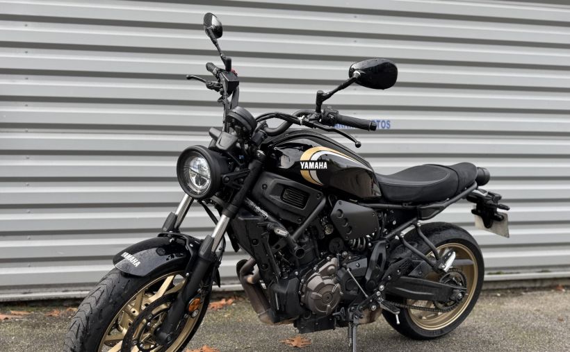 YAMAHA XSR 700 16