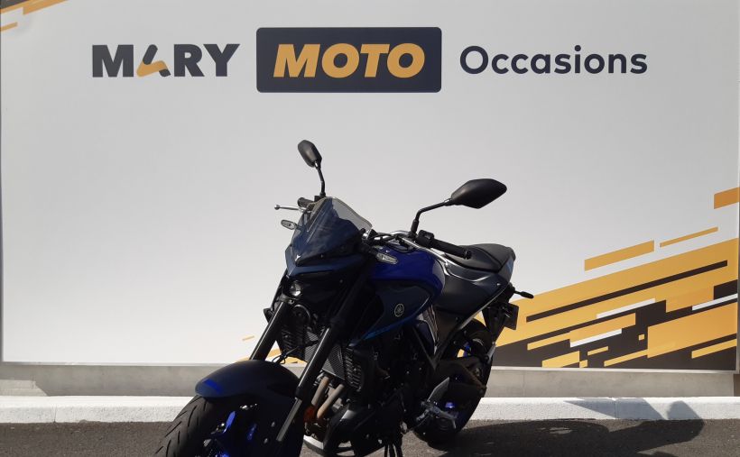 YAMAHA MT-03 300 39