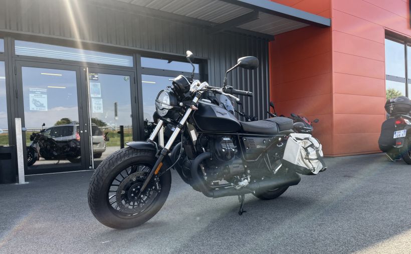 MOTO GUZZI V9 BOBBER 3
